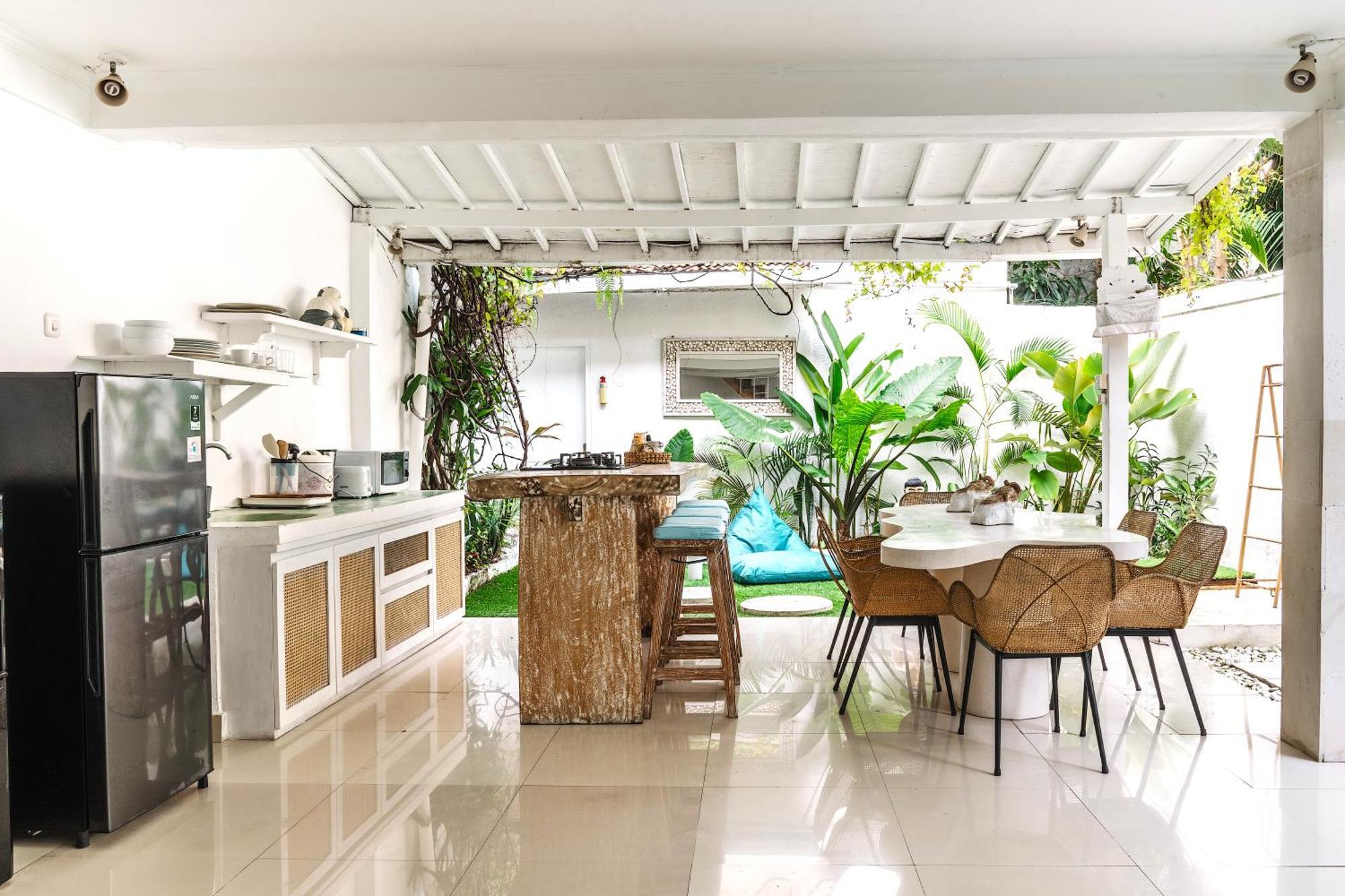 Mara Villa Seminyak Esterno foto
